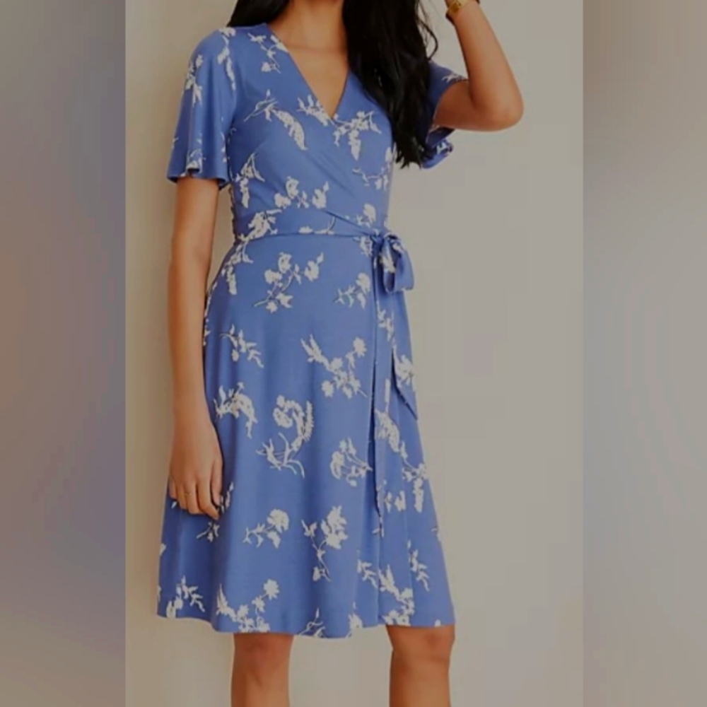 Ann Taylor wrap dress sz 6